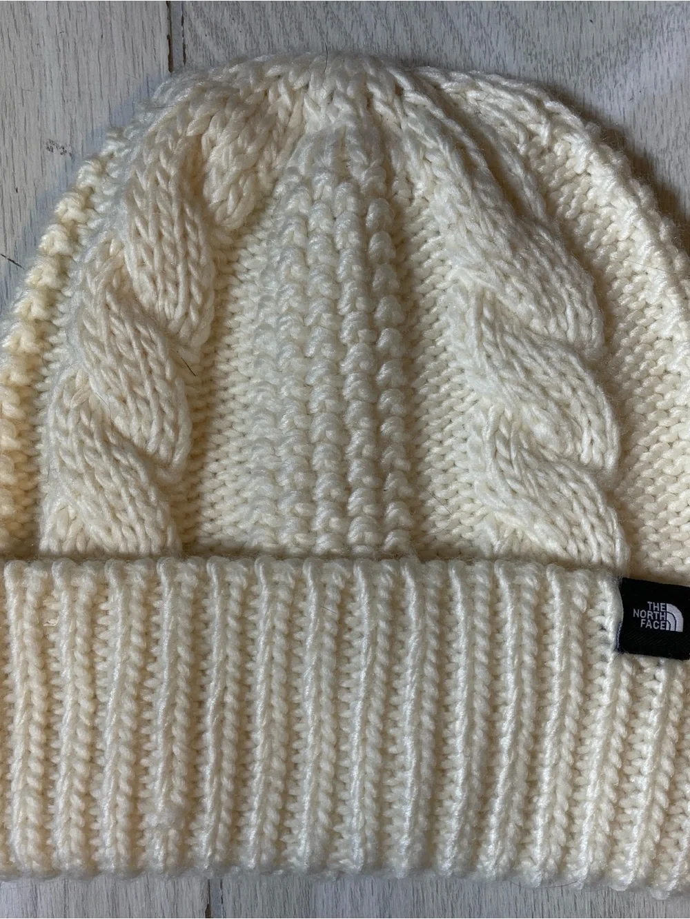 The North Face Kids Cable Knit Beanie Hat Cream White Winter Warm One Size NWOT